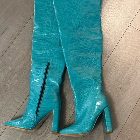 Ego x Molly Mae Visionary slouch over the knee blue croc boots - Picture 6 of 10